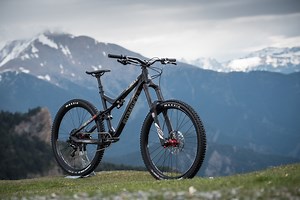 Limited Edition COMMENCAL META AM V4 B&B