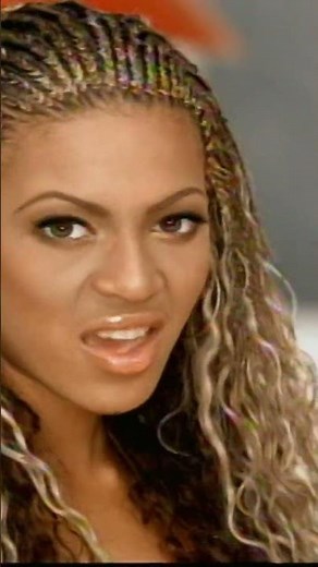 #1 on the Billboard 100 on this day in 2000, and forever #1 in our hearts 💖✨