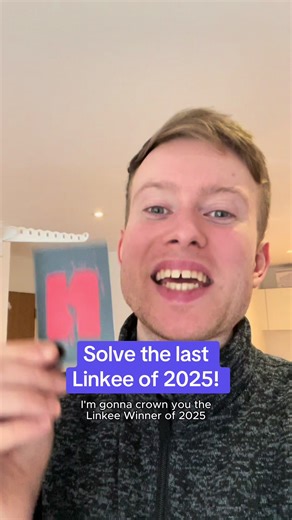 Get ready to answer in the comments, we’re playing Linkee! #linkee #playlinkee #generalknowledge #trivia #boardgame