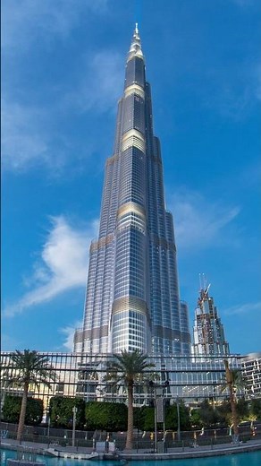 World's Tallest Building stands majestically at 828m #burjkhalifa #tallestbuildingintheworld #shorts