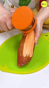 New Vegetable Peeler That Collects Waste Inside! #KitchenHacks #VegetablePeeler #SmartKitchen #CookingTools #HomeGadgets | Tanushree Creations