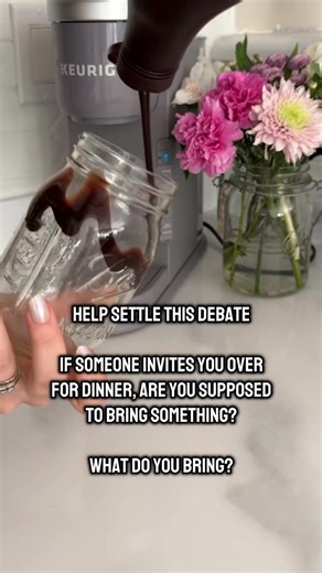 Settle this for me. If someone invites you over for dinner… are you supposed to bring something? And if so — what do you even bring?? I never know if I’m being rude or doing too much. Help me out ⬇️ #ModernEtiquette #FacebookDebateClub #IDontKnowTheRules #DinnerGuestDrama #HelpMeBrenda #MillennialConfessions | Kilee Rainbow