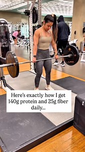 Here it is ⤵️ 1️⃣ Breakfast: Protein Pancakes 🥞 • 60g oats • 130g low fat cottage cheese • 165g egg whites • 2 packets stevia • Cinnamon • 1 tbsp natural peanut butter • 1 cup sliced strawberries Blend all the ingredients until well blended. Preheat pan to medium heat and cook until golden brown on each side. Top with peanut butter and strawberries. 👉 550 calories, 42g protein 2️⃣ Lunch: Sweet Potato Bowl 🍠 • 4 oz cooked lean ground beef • 1 cup roasted sweet potatoes • 1/2 avocado • Tomatoes