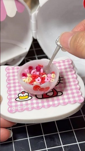 Hello Kitty Cereal 🥣🎀 #miniverse #minifoods #makeitmini #cereal #hellokitty #sanrio #unboxing #diy