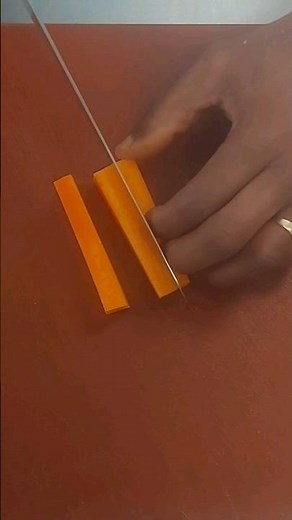 This Is How To Cut The Perfect Baton Carrots!!