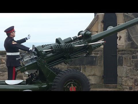 1 O’clock Gun - Edinburgh Castle
