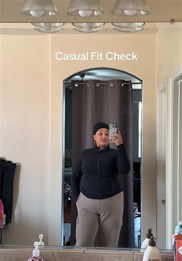 Stylish Comfort: Aritzia Sweats and Lululemon Jacket