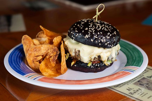 The Lookout Bar & Eatery