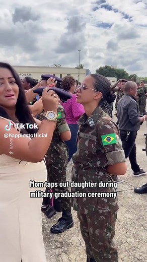 The way they both held back their tears 🥹 (IG: tianne41) #military #militarygraduation #tapoutceremony #proudmom #motherdaughter