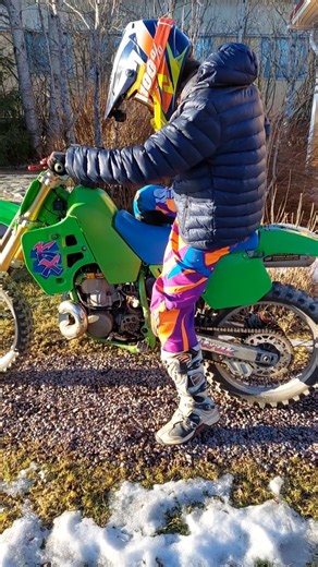 KX500 2-Stroke Start Up & Soundcheck (Idle)