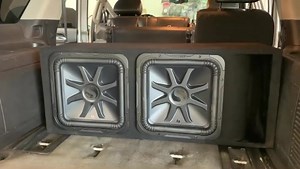 Kicker 15 inch L7s solo baric subs with big ported enclosure and 2 Powerbass asa315001 3000 watt bass amp to each sub 😳😳😳😳😳🔊🔊🔊🔊🔊🔊🔊🔊🔊🔊🔊🔊#kicker #solobaricl7 #bass #chevy #losangeles #trucks #loudmusic #weatitagain #music #liftedtrucks #powerbass | Discount Audio and wheels