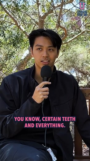 How soon do you actually get into real clinical practicals once you start a health degree? In this clip a student shares when their first prac began, what it was like walking into the clinic, and how prepared they really felt. Perfect if you hate the idea of waiting years for hands-on experience. Follow Choosing Your Uni on Instagram, TikTok, YouTube and Facebook. #clinicalplacement #pracplacement #healthstudent #unilife #firstyearuni #studyinaustralia #australianstudents #choosingyouruni | Choo
