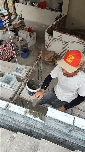 cách xây tường bằng gạch kính sáng