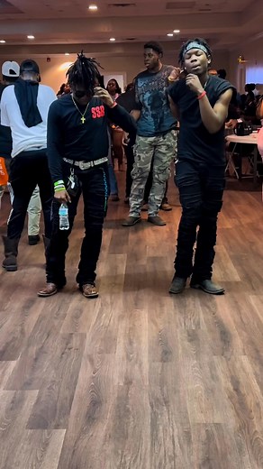 “Help Me Find My Draws” Tonio Armani I see you Real Scoot🔥🔥#linedance #SouthCarolina #southernsoul #trailride Kodi Weaver Louis Djpayme Rembert Myia B Music | Samella Williams