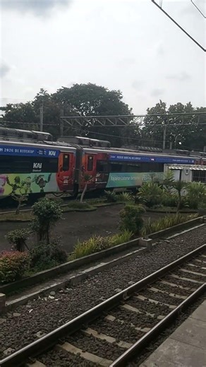 KA ARGO DWIPANGGA TUJUAN SOLO BALAPAN MELINTAS JALUR 3 STASIUN BEKASI (25/3/26)