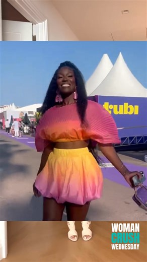 Few leaders shine as brightly as Bozoma Saint John. Her journey reminds us that power and grace can coexist — and that breaking boundaries can inspire generations. She’s done so much, from serving as Chief Marketing Officer at Netflix to her groundbreaking work at Apple Music, Uber, and PepsiCo. Her career is built on brilliance, boldness, and boundary-breaking. Now, she’s turned entrepreneur with Eve by Boz, a haircare and extension line rooted in authenticity, quality, and the celebration of B