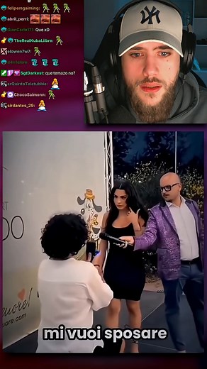 459K views · 21K reactions | CAROLA Prepara siempre un plan B  #shorts #memes #reddit | La Elite Del Stream | Facebook
