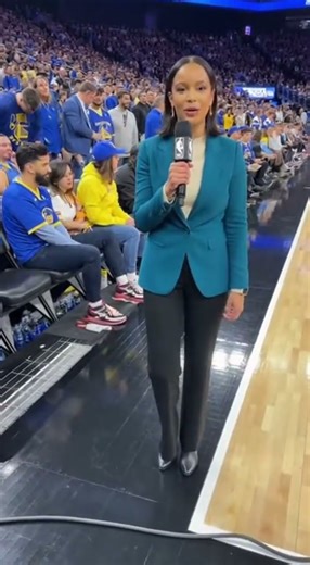 No Call—Play On.’ The Smoothest Recovery You’ll Ever See 👠🏀✨