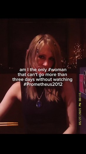 Susan on Instagram: "#prometheus #aliencovenantnaildesigns"