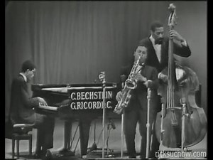 55K views · 1.3K reactions | "Autumn Leaves" by the Miles Davis Quintet featuring Wayne Shorter on tenor in Milan, Italy in 1964. It's Wayne Shorter's birthday today. Help us celebrate it. | 3rd Street Jazz | Facebook