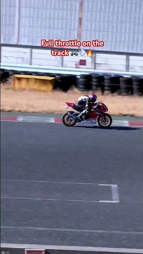 Honda CBR250RR Track Ride 🔥 Full Speed Racing Experience #motorcycle #shorts #racing #motogp #日本