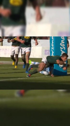 Handre Pollard showing off his strength 💪 #rugby #springboks #southafrica #foryou #fyp #fblifestyle | The Loosehead