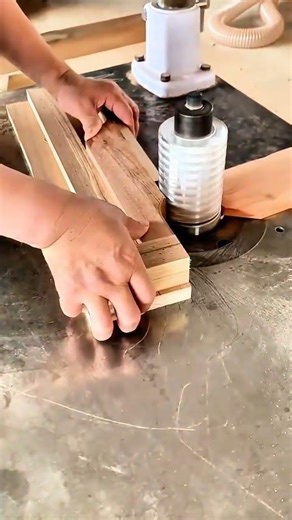 The Process of Shaping Wood Profiles Using a Router Machine #shorts