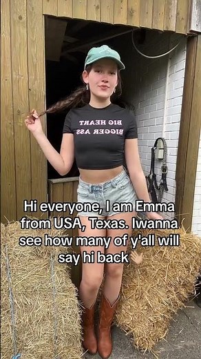 What are You doing? #horse #horseenthusiast #equestrian #horsefan #horsetrack #funny #cowgirl