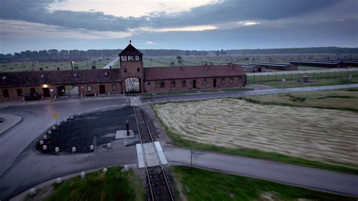 The Abyss: Rise and Fall of the Nazis - Völkermord 1942–1944 (E08) (2019) | ČSFD.cz