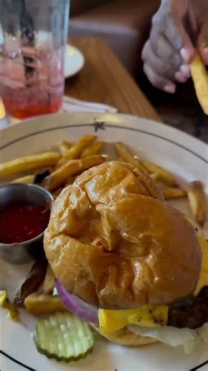 Saltgrass steakhouse Texas! #burger #viralvideo #steak #foodblogger