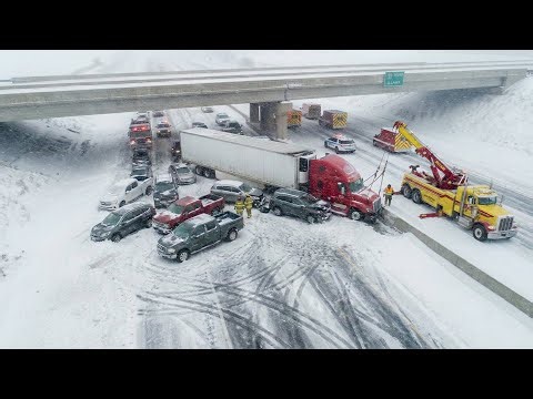 Illinois in Chaos Today! I-55 Shut Down After Major Car Pileup in Springfield