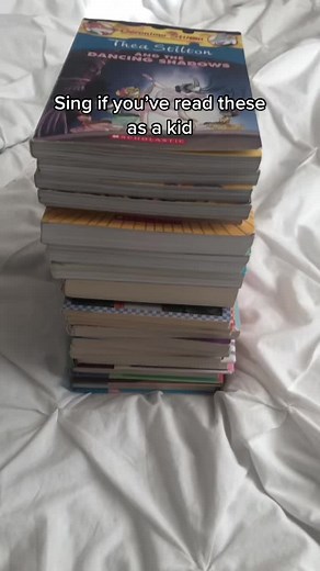 Back when I thought Geronimo and Thea Stilton were the greatest writers alive #tinaleie #booktok #fyp #reading #bookrec #nostalgia #childhoodmemories #childhoodbooks #geronimostilton #theastilton #canadianbooktok #booktokcanada