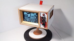 This Raspberry Pi Retro TV Display Is a Work of Art
