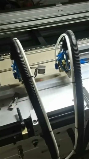 Automatic magnet & iron sheet pasting machine (with drill hole)YY-CT9560