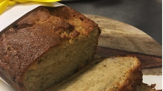 Kirstie Allsopp's family favourite banana cake ?