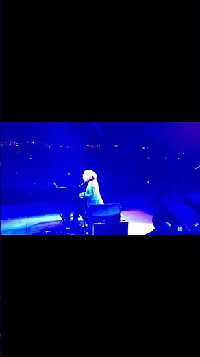 Audience Participation on "You've Got A Friend" Margaret River, Western Australia Feb 2013