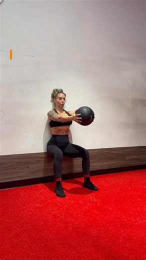 31K views · 256 reactions | Give this TRI-SET (aka three exercises back-to-back) a go on your next workout! Do all the exercises in a row as one set with NO rest in between. Rest for 1 minute then repeat again for 3-4 sets total.  #workout #workouts #workoutroutine #workoutmotivation #fullbody #fullbodyworkout #gym #gymworkout #gymmotivation #fitness #fitnessmotivation #strengthtraining | Lynsay Brown | Facebook