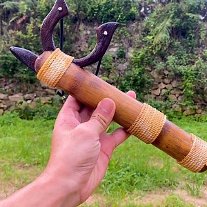 Homemade Powerful Bamboo Slingshot | Science, Tech and Universe