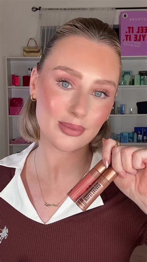 Omg @rimmellondonarabia Has new blushers and highlighters in Their Multi tasker family. Blush Shade Rosy Rebel Highlight Chelsea glow #rimmellondonarabia #rimmel #rimmelmultitasker