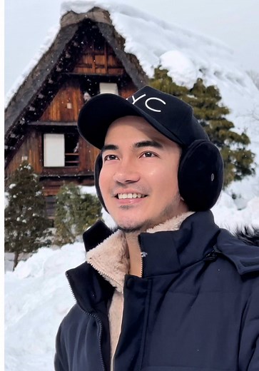 Romantic Winter Moments: Embrace the Warmth
