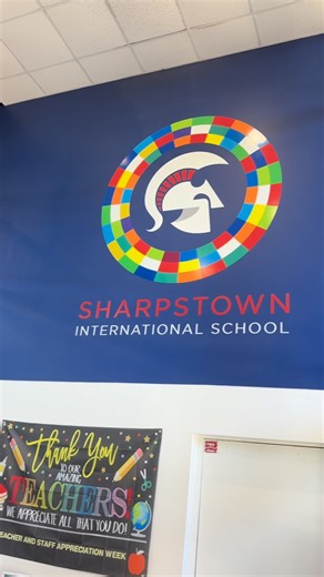 ✨ CAMPUS CLOSEUP ✨... - Houston Independent School District