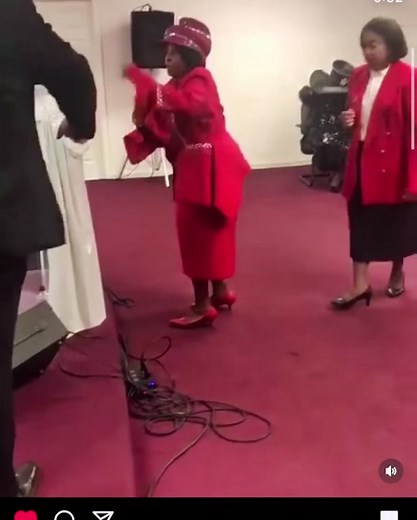 Praise Break and Happy Feet Dancing in Church Compilation