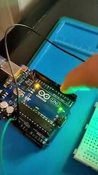 💡Turn on an LED with #Arduino in 60 SECONDS!! #engineering #computers #electronics #DIY #short