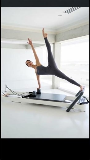 Side Lying Star Stretch ✨ Longer Leg Magicサイドライイング スターストレッチसाइड लाइंग स्टार स्ट्रेच #viral #shorts