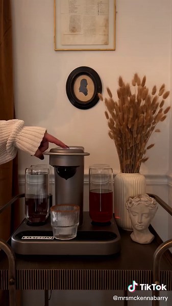 How to Make the Yummiest Fall Drink with Bartesian Cocktail Maker