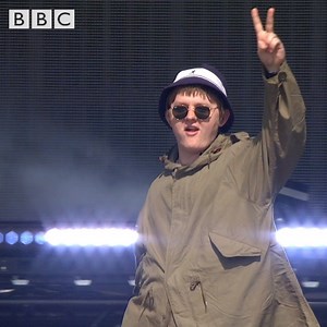 STILL OBSESSED WITH THIS! 😂😅 Lewis Capaldi | BBC Sounds