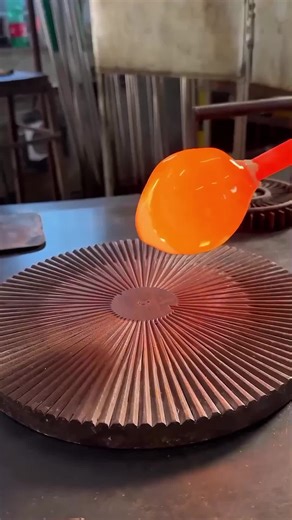 Mesmerizing Glass Blowing Art in the USA