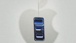 Apple's 'lack of clarity' on AI plan is its biggest struggle | Haystack News