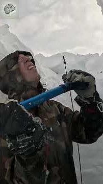 Epic Snow Cave Build! Winter Survival Skills