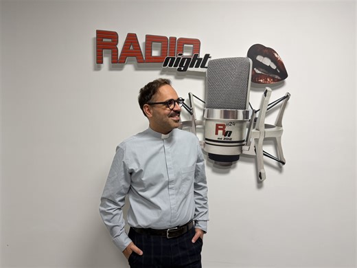 100 reactions · 15 shares |  Don Giuseppe Di Stefano ospite nei nostri studi.  Tantissime novità, serata imperdibile con il prete-scrittore in attività da oltre quindici anni. The Show on Friday Night ️Conduce Estefan Tirrito ️Venerdì 24 Ottobre 2025 ⏱️21.15 #radionight ®️ | Radio Night | Facebook